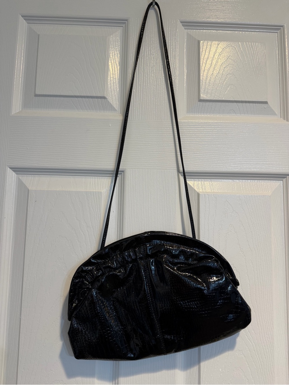 VTG Bria! Black Patent Shoulder Bag - Sleek Women’s Crossbody